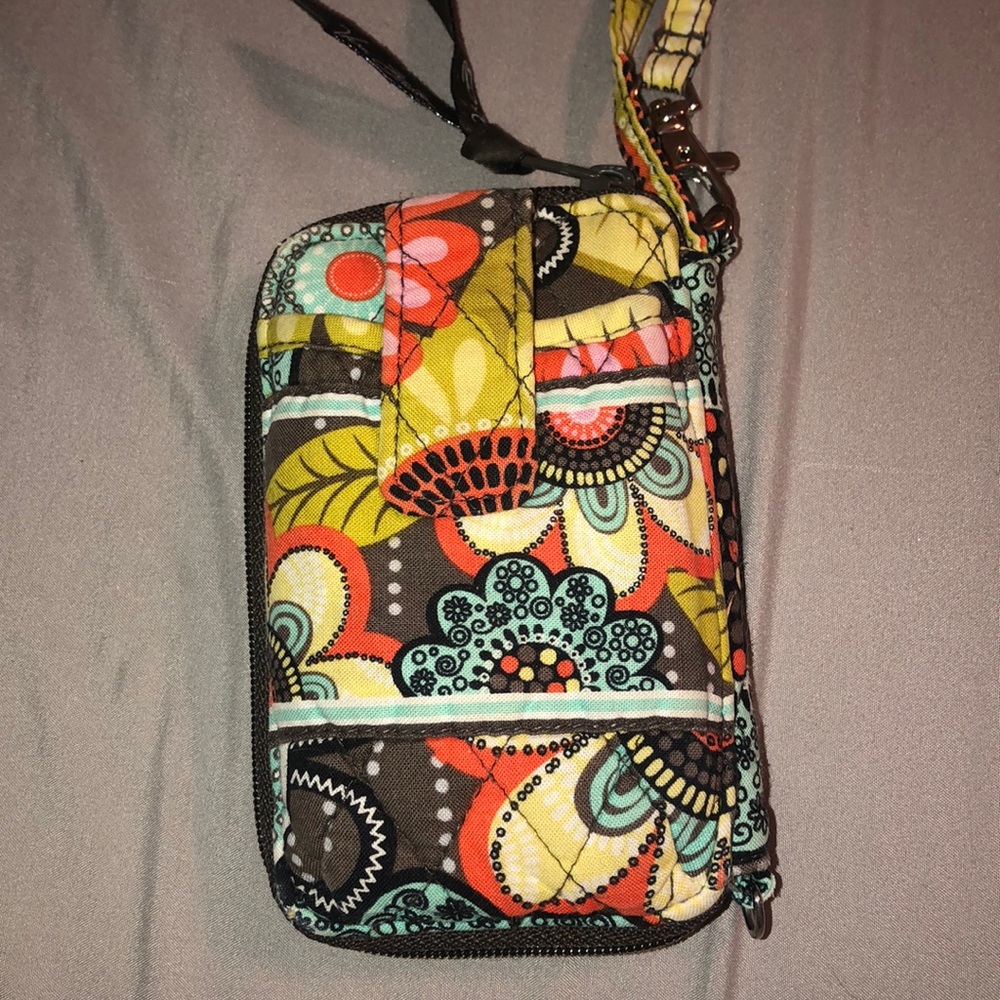 vera bradley wristlet